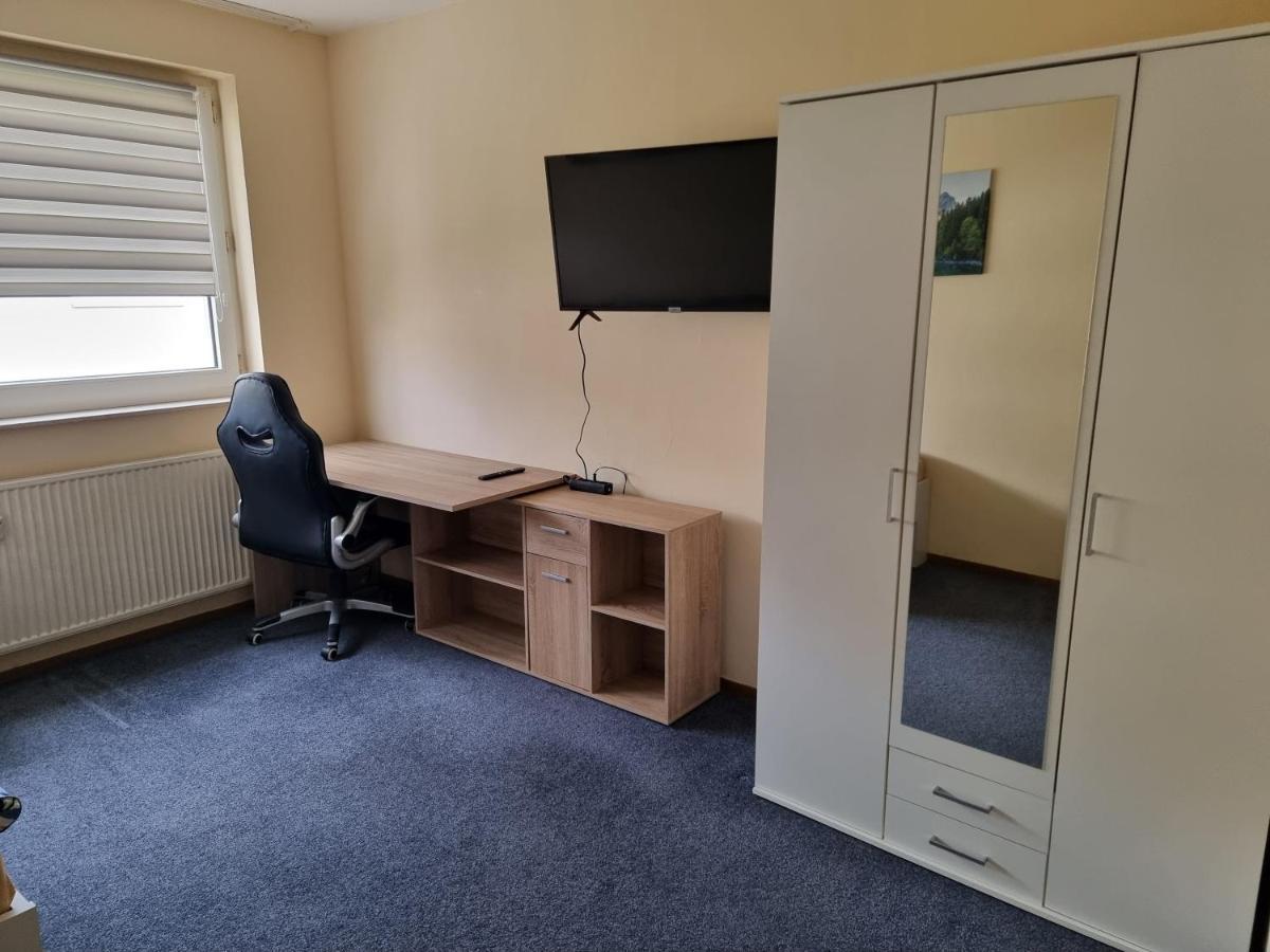 Onkel Tom Alpen & Sahara Apartment Падерборн Екстериор снимка